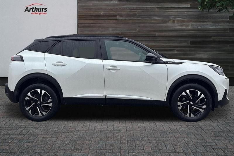 White Used 2022 Peugeot 2008 GT SUV | £16,990 (Fair price) - Image 1/4