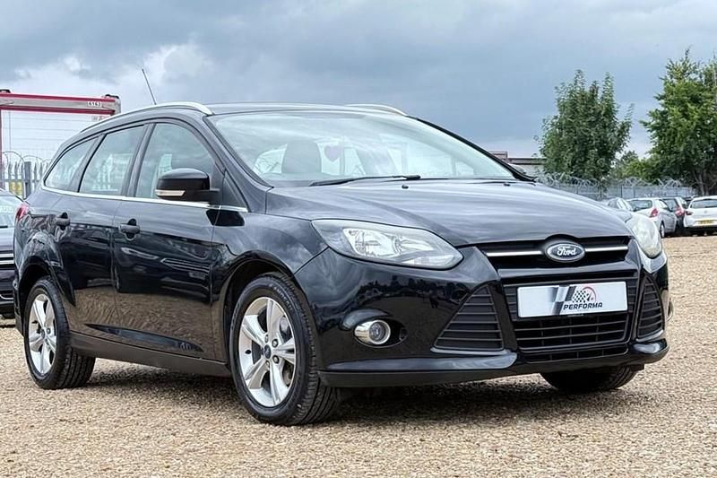 Black Used 2012 Ford Focus Zetec Estate | £2,290 (Fair price) - Image 1/1