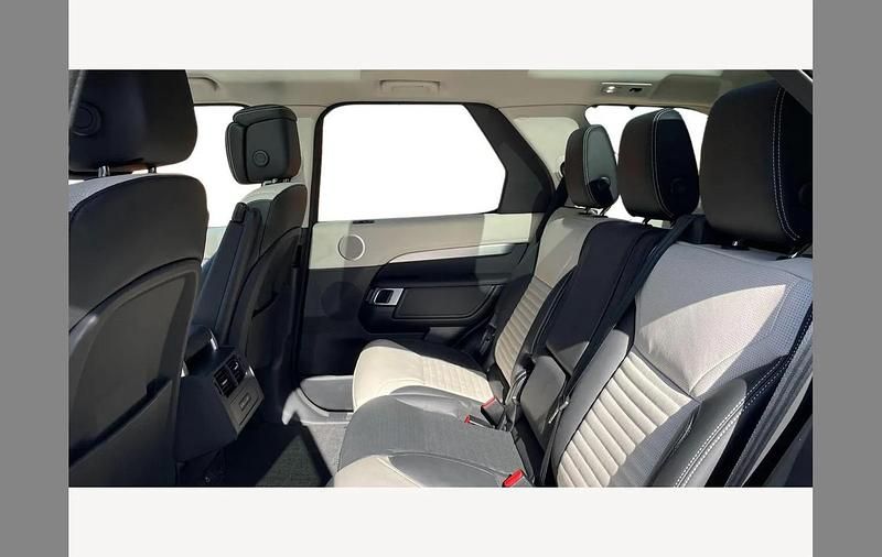 Used Land Rover Discovery 5 HSE Dynamic 350 HP (257 kW) 2024 Black SUV