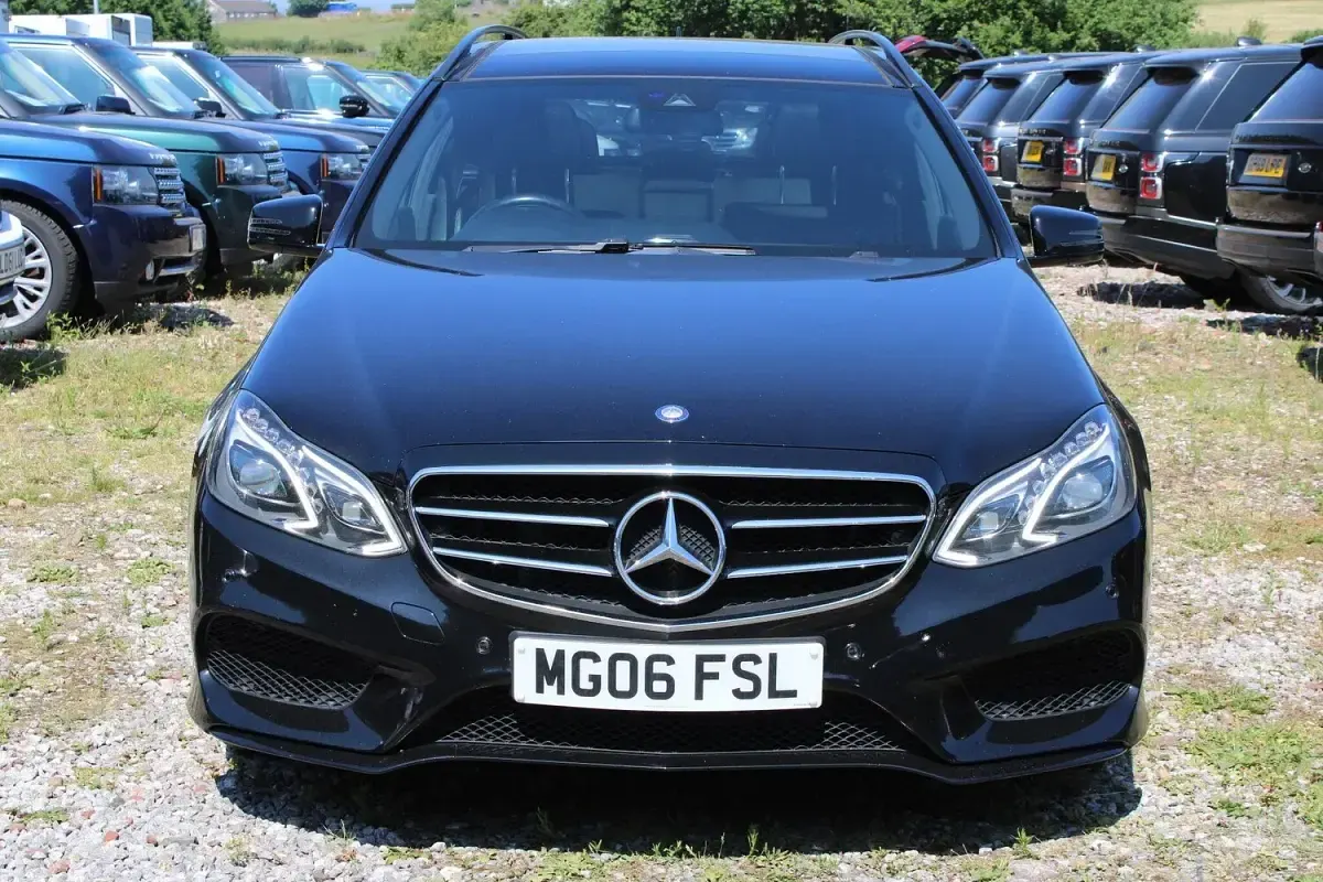 Used Mercedes E250 Premium Plus 201 HP (147 kW) 2015 Black Estate