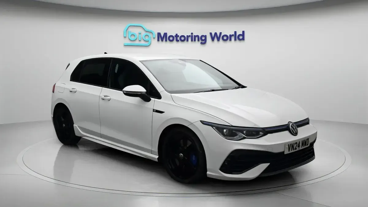 Used VW Golf VIII R 320 HP (235 kW) 2024 Hatchback