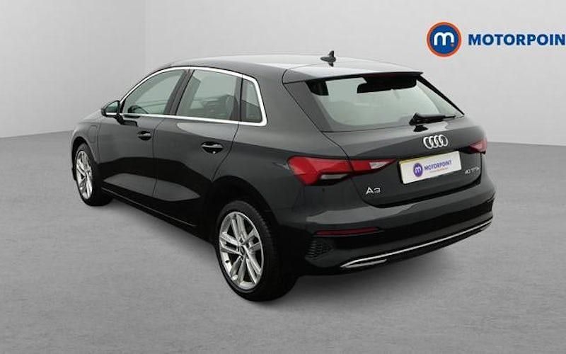 Used Audi A3 Sportback e-tron Sport 204 HP (150 kW) 2025 Hatchback