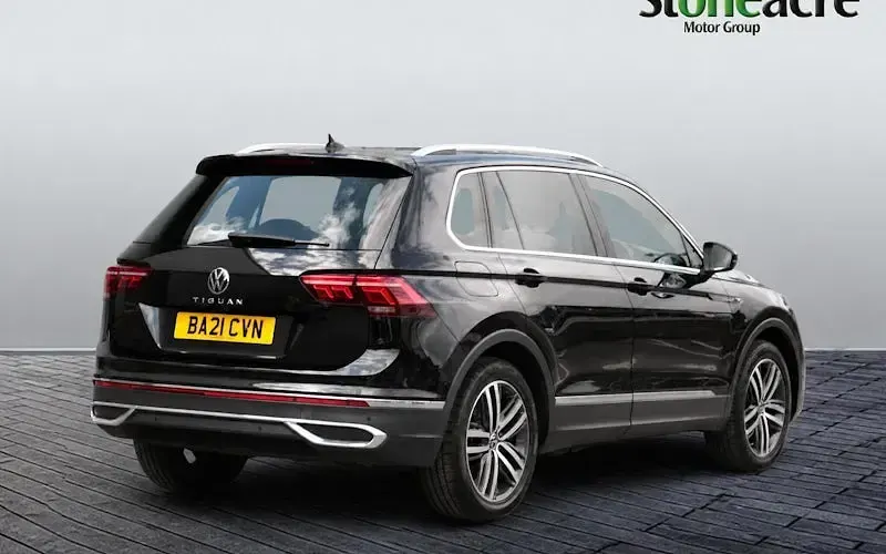 Used VW Tiguan Elegance 150 HP (110 kW) 2023 Black SUV