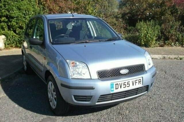 Used 2005 Ford Fusion Estate | £2,895 (Fair price) - Image 1/4