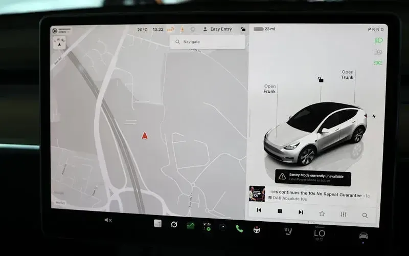 Used Tesla Model Y Long Range AWD 378 kW (514 HP) 2022 White SUV