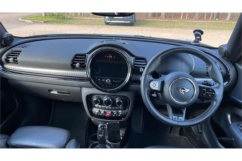 Used Mini Cooper Clubman Comfort 136 HP (100 kW) 2021 White silver Estate