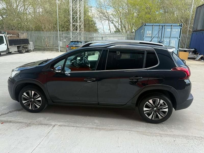 Begagnad Peugeot 2008 Allure 2017 Grå SUV