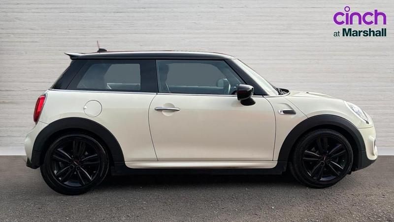 Used Mini Cooper Sport 136 HP (100 kW) 2019 White Hatchback