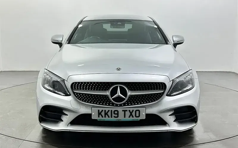 Used Mercedes C300 AMG Line Premium 258 HP (189 kW) 2019 Silver Coupe