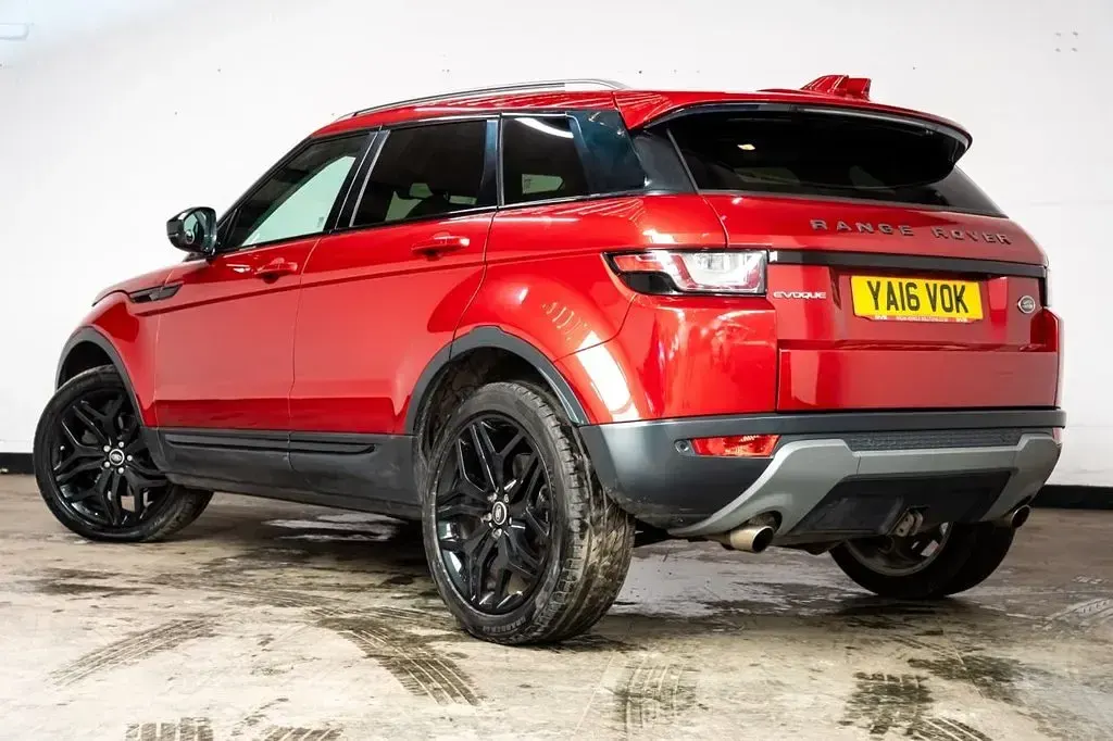 Used Land Rover Range Rover evoque SE 180 HP (132 kW) 2016 Red SUV