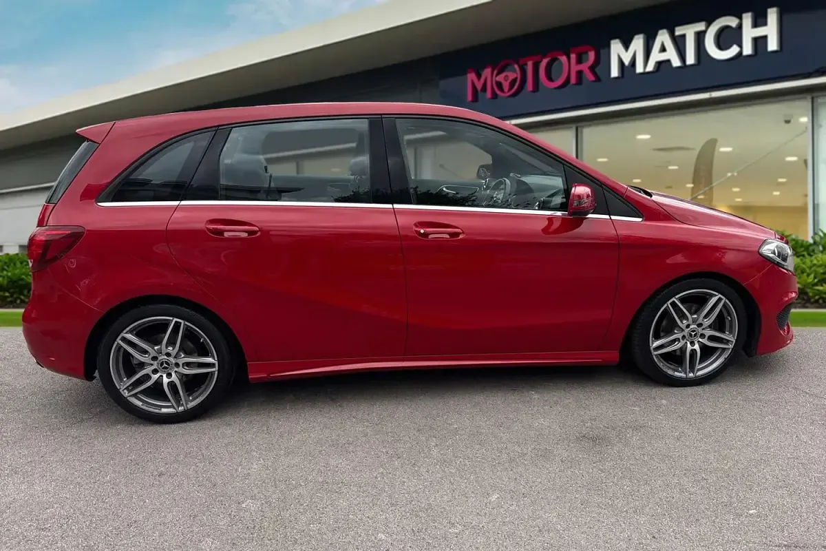 Used Mercedes B200 AMG line 2017 Red Hatchback