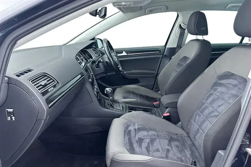 Second-hand VW Golf VII GT 150 CP (110 kW) 2017 Negru Hatchback