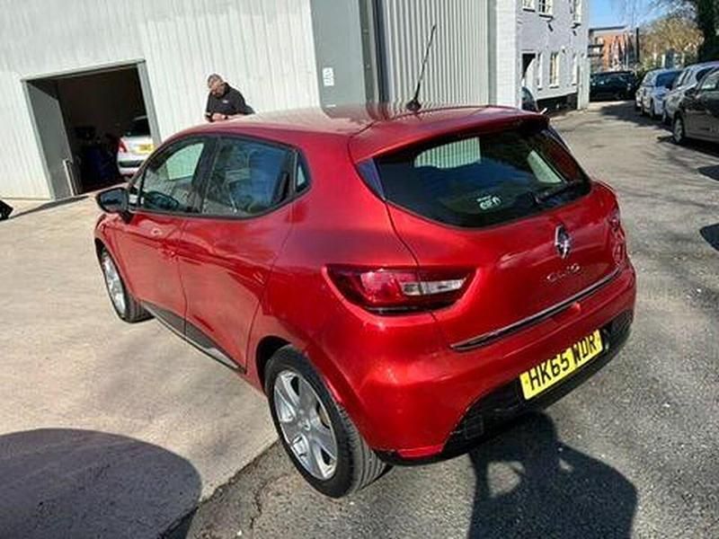 Used Renault Clio IV Dynamique 75 HP (55 kW) 2015 Red Hatchback