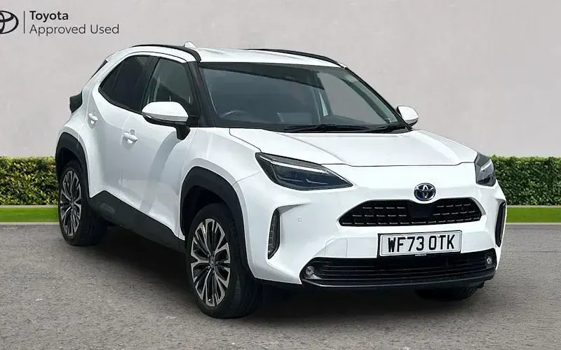 Usado Toyota Yaris Hybrid 116 HP (85 kW) 2025 Carrinha