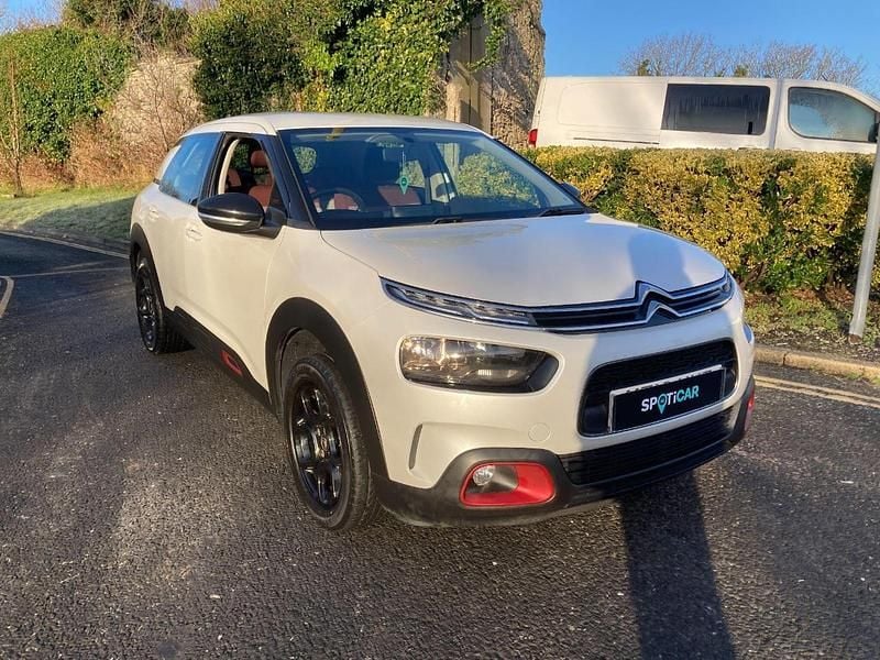 White Used 2018 Citroën C4 Cactus Feel Hatchback | £7,995 (Fair price) - Image 1/4