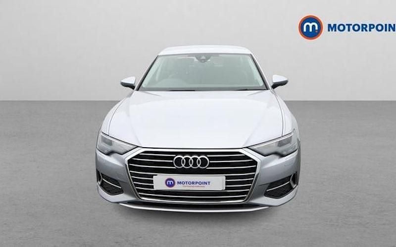 Usado Audi A6 Sport 204 HP (150 kW) 2023 Prateado Sedan
