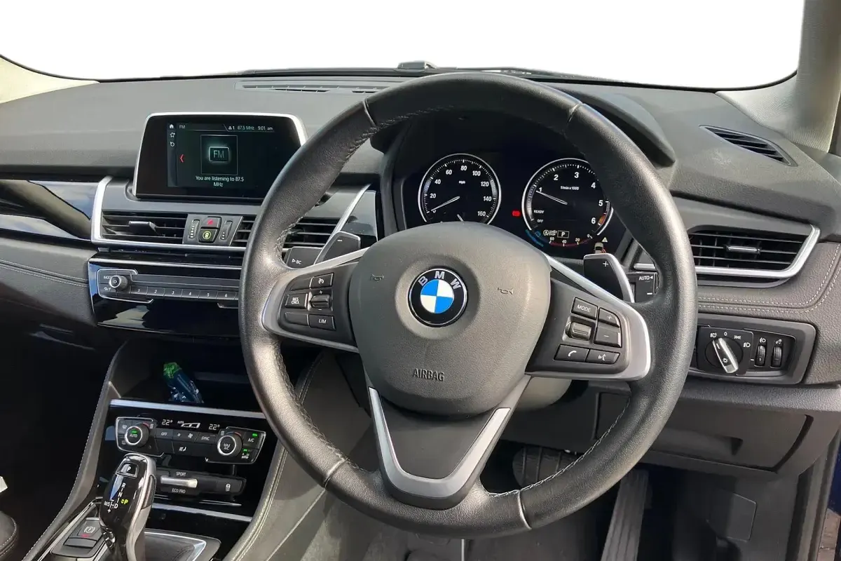 Begagnad BMW 220 Comfort Edition 190 HK (139 kW) 2020 Blå Kombi