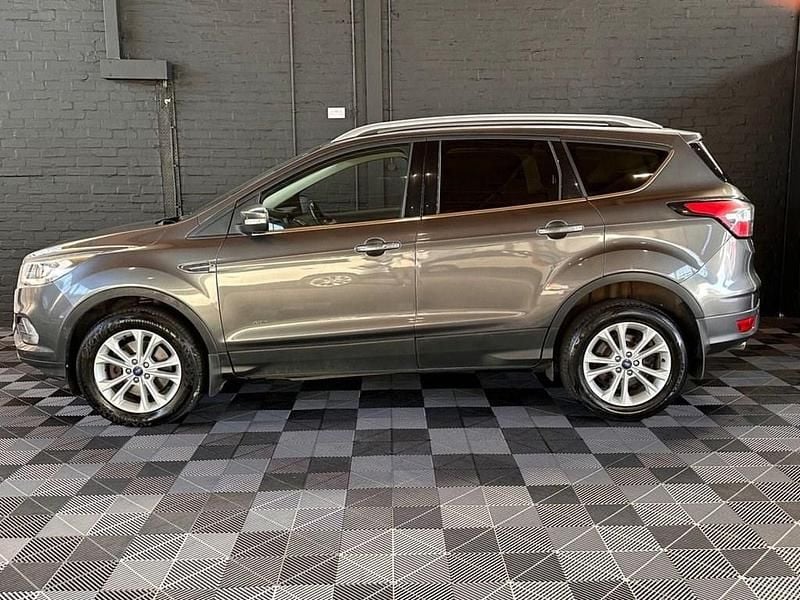 Used Ford Kuga Titanium 180 HP (132 kW) 2018 Grey SUV