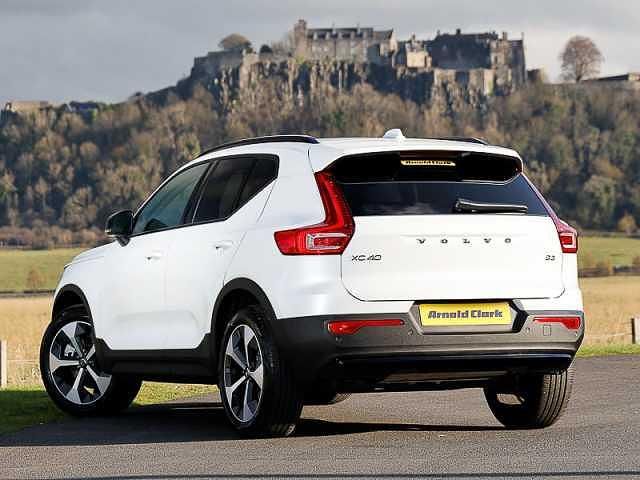New Volvo XC40 Plus 161 HP (118 kW) 2026 SUV