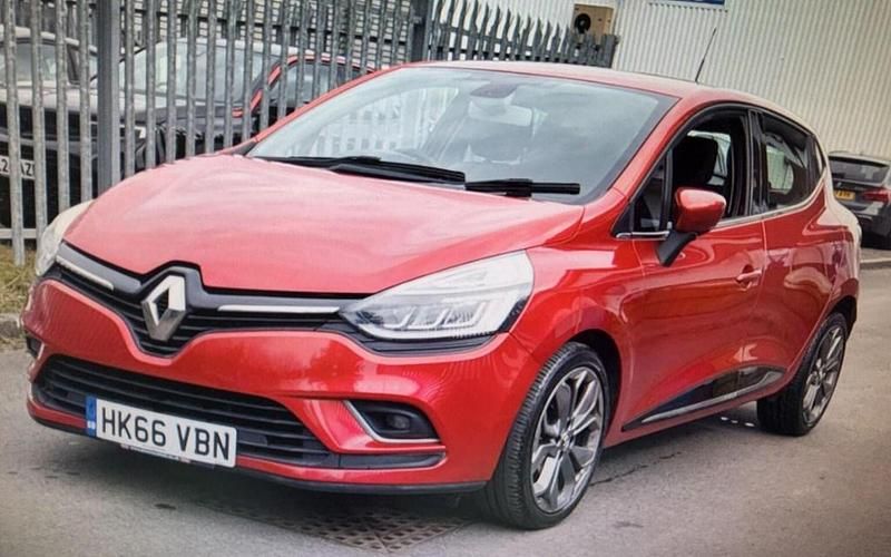 Usado Renault Clio IV Dynamique 2016 Vermelho Citadino