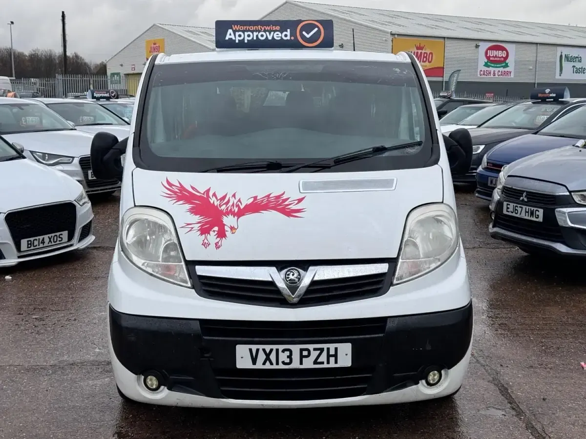 Gebraucht Vauxhall Vivaro 115 PS (84 kW) 2013 Weiß Van / Kleinbus