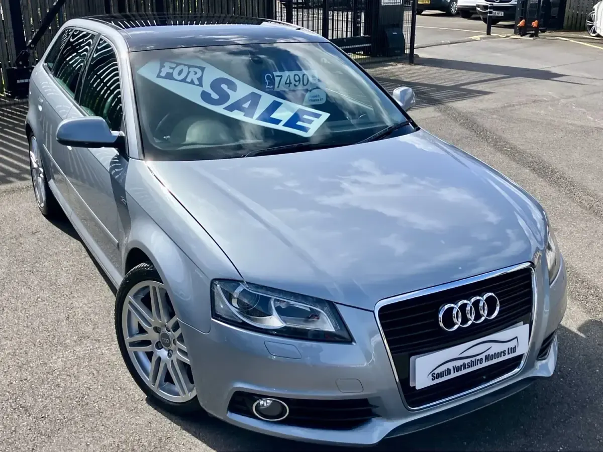 Usado Audi A3 S-Line 200 HP (147 kW) 2010 Prateado Citadino