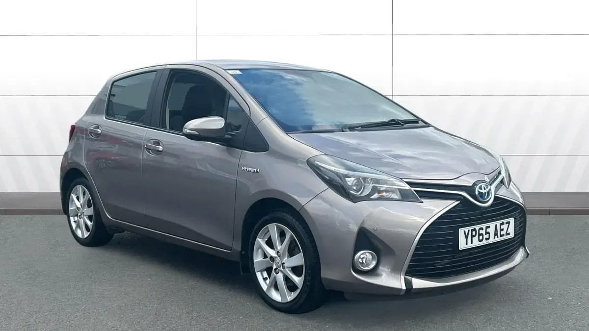 Occasion Toyota Yaris Hybrid 101 ch (74 kW) 2015 Citadine