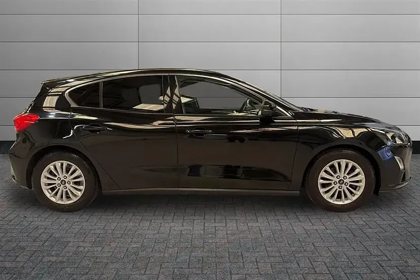 Usado Ford Focus Titanium 125 HP (91 kW) 2020 Preto Citadino