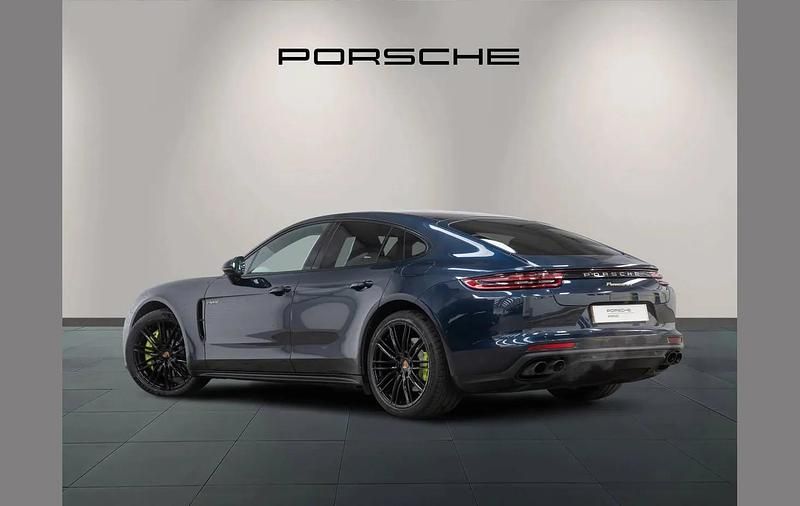 Used Porsche Panamera 456 HP (335 kW) 2017 Blue Hatchback