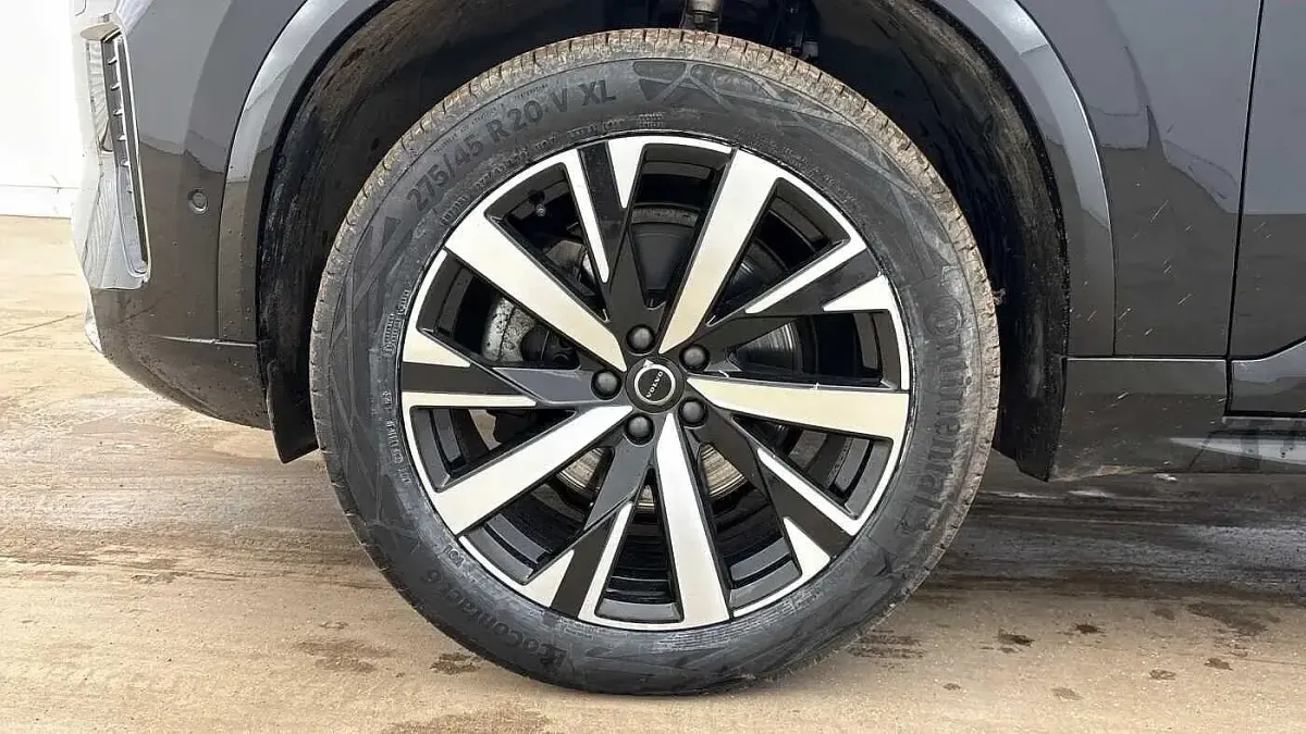 Usado Volvo XC90 Plus 247 CV (181 kW) 2025 Negro SUV