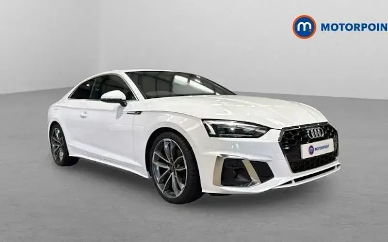 Usado Audi A5 S-Line 245 HP (180 kW) 2023 Coupé