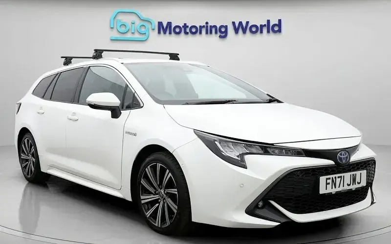 Usado Toyota Corolla Design 184 HP (135 kW) 2021 Carrinha