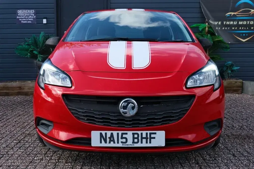 Used Vauxhall Corsa 70 HP (51 kW) 2015 Red Hatchback