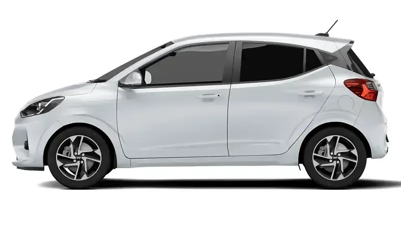 Used Hyundai i10 Premium 67 HP (49 kW) 2023 Hatchback