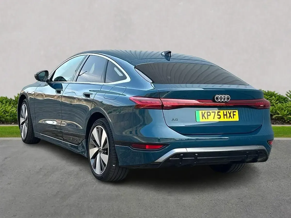 New Audi A6 e-tron S-Line 269 kW (367 HP) 2025 Blue Hatchback