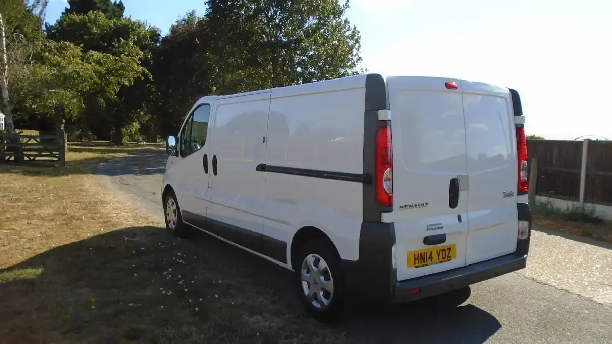 Used Renault Trafic 115 HP (84 kW) 2014 White MPV