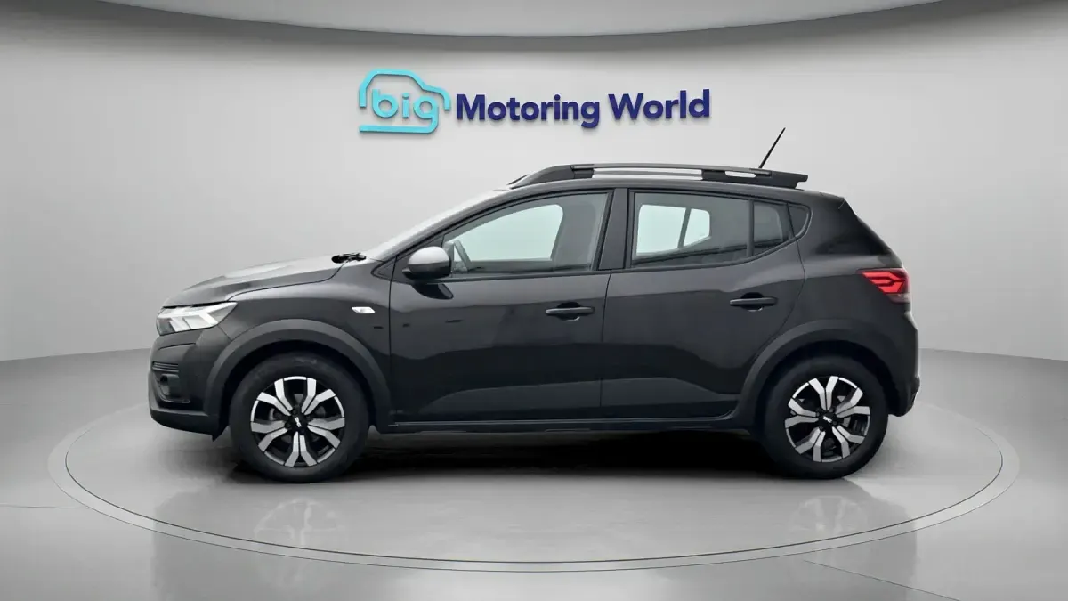 Used Dacia Sandero Journey 90 HP (66 kW) 2023 Black Hatchback