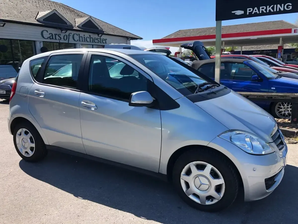 Begagnad Mercedes A160 Classic 2010 Silver Halvkombi