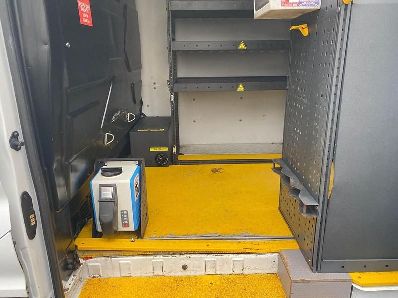 Used Ford Transit S 130 HP (95 kW) 2020 White Van