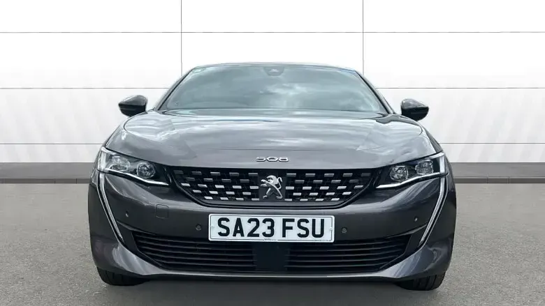 Usado Peugeot 508 Premium 131 CV (96 kW) 2023 Gris Utilitario