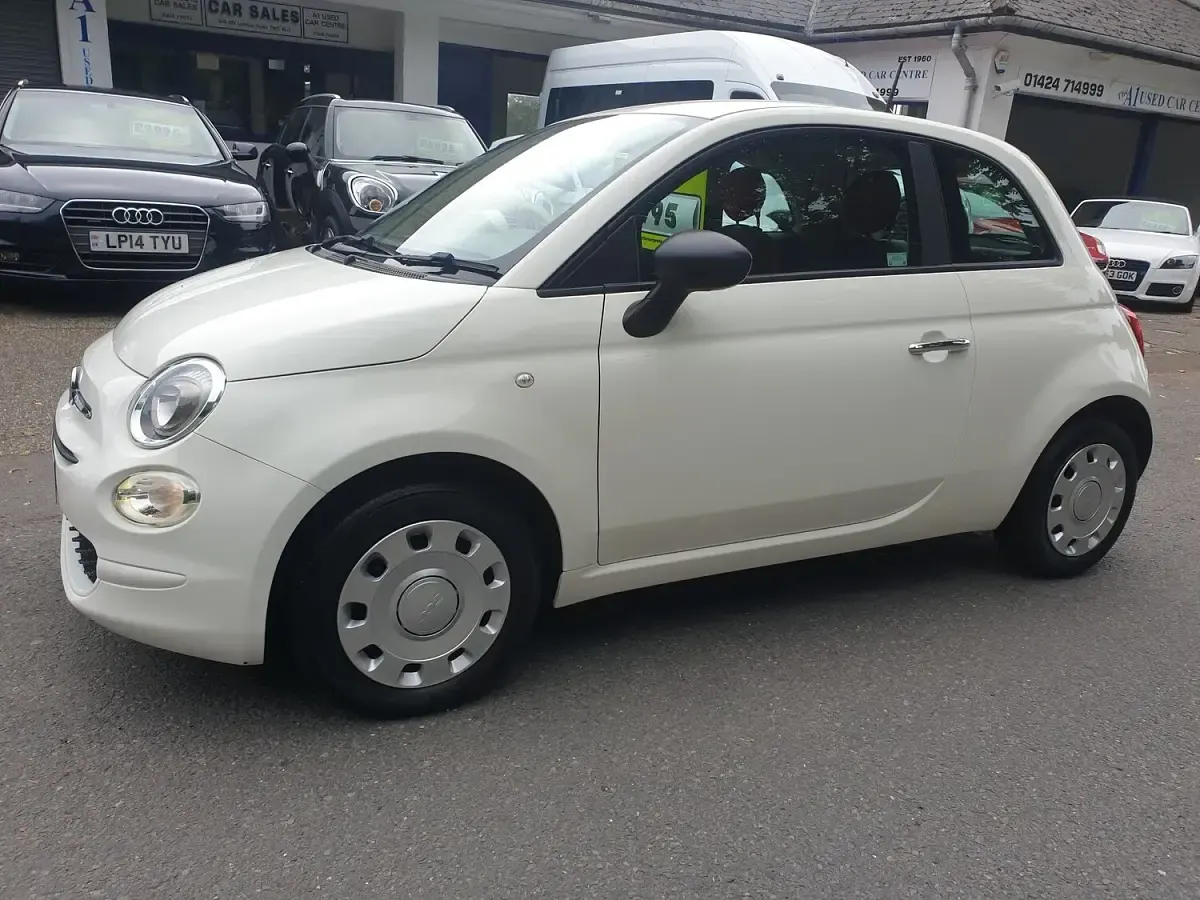 Used Fiat 500 Pop 69 HP (50 kW) 2016 White Hatchback