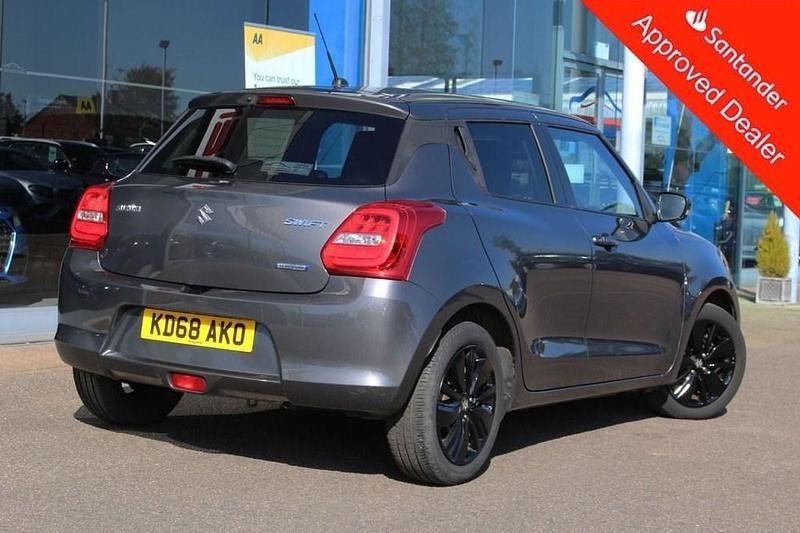 Begagnad Suzuki Swift SZ5 111 HK (81 kW) 2019 Grå Halvkombi
