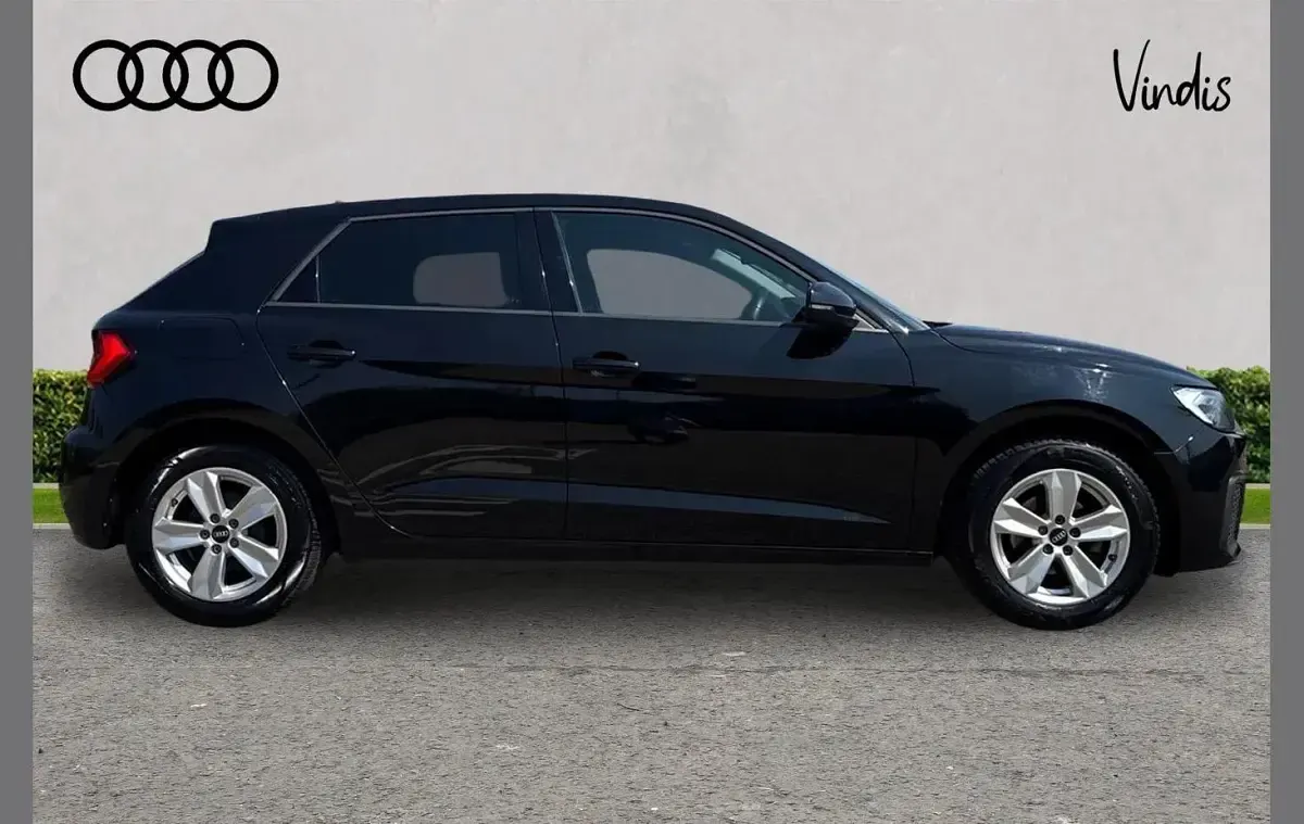 Used Audi A1 Design 94 HP (69 kW) 2020 Black SUV