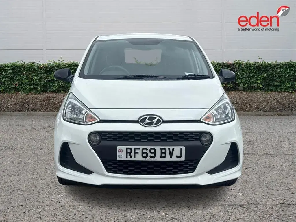 Used Hyundai i10 67 HP (49 kW) 2020 Hatchback