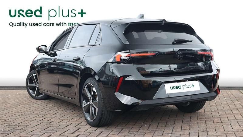 Used Vauxhall Astra 130 HP (95 kW) 2024 Black Hatchback