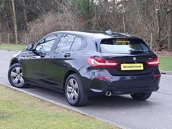 Used BMW 116 Comfort Edition 116 HP (85 kW) 2022 Black Hatchback