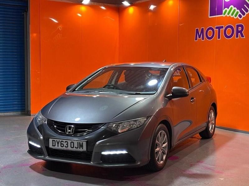 Used Honda Civic SE 100 HP (73 kW) 2013 Grey Hatchback