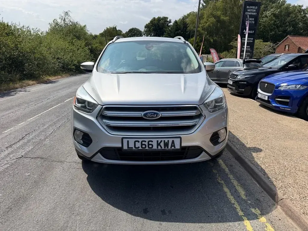 Used Ford Kuga Titanium 180 HP (132 kW) 2016 Silver SUV