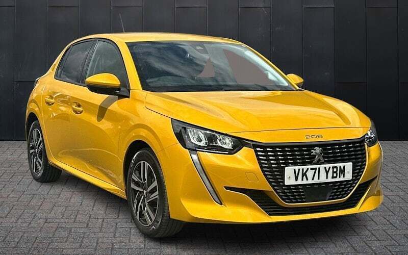 Yellow Used 2021 Peugeot 208 Allure Premium Hatchback | £13,491 (Fair price) - Image 1/3