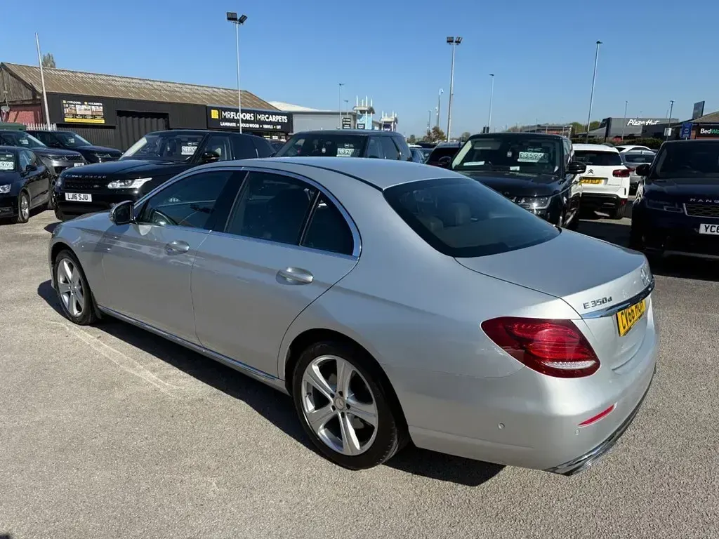 Usado Mercedes E350 SE 258 HP (189 kW) 2016 Prateado Sedan